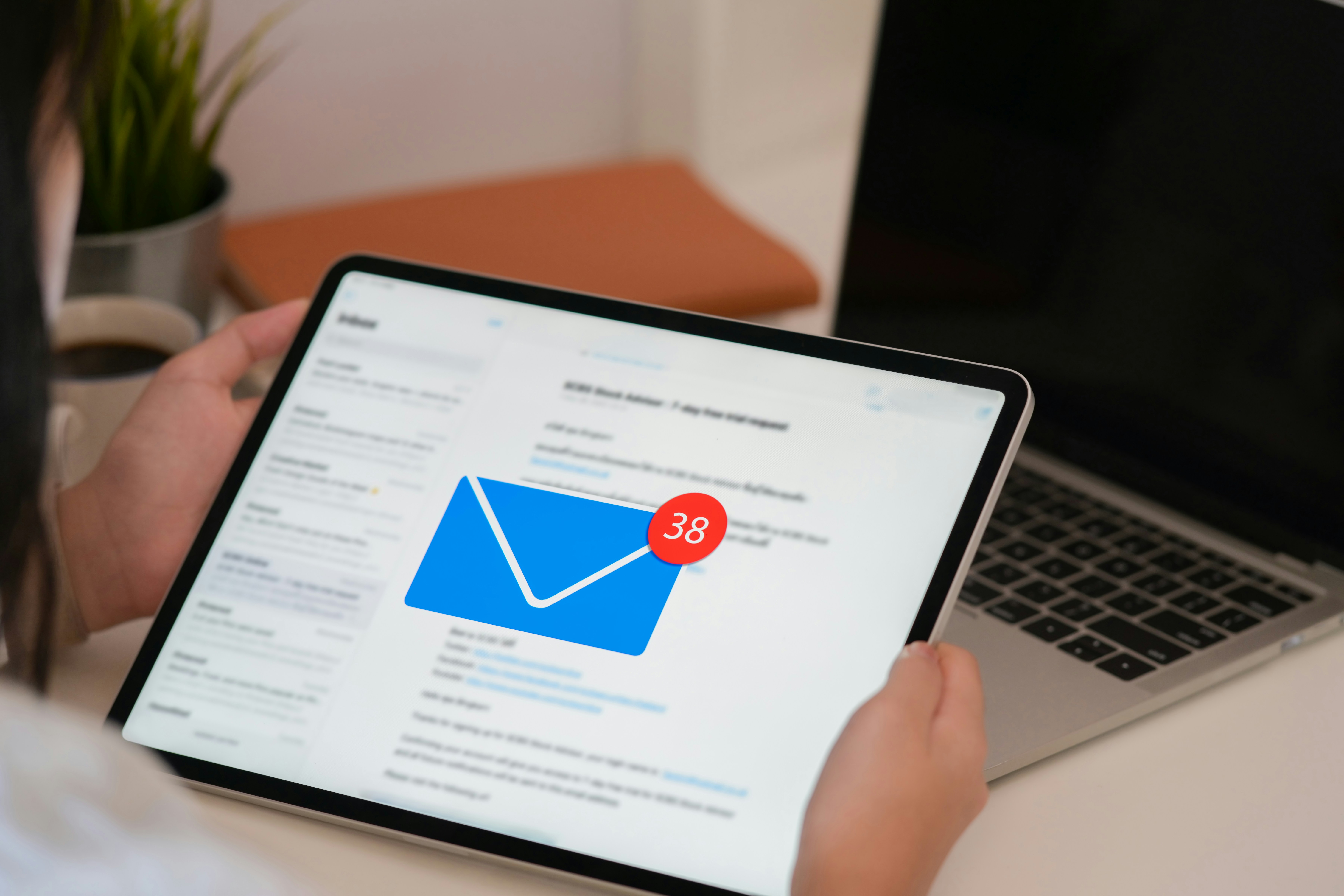Webmedia - Nijmegen introduceert 'E-mail Only': alleen een e-mailadres 1